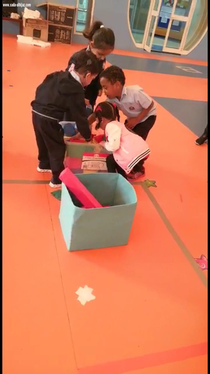 روضة الفلاح بأبوظبي نشاط مستديم                          